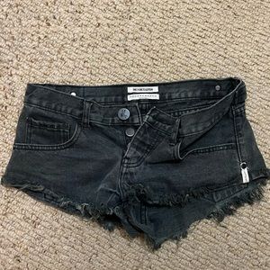 One Teaspoon NO. 2s Short 23